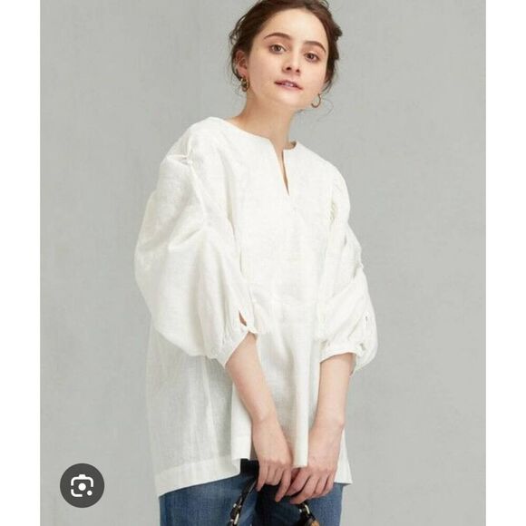 caara Tops - CAARA Embroidered Puff Sleeve Linen Top Size Small